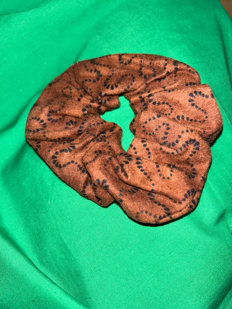 Brown with loop design scrunchie
